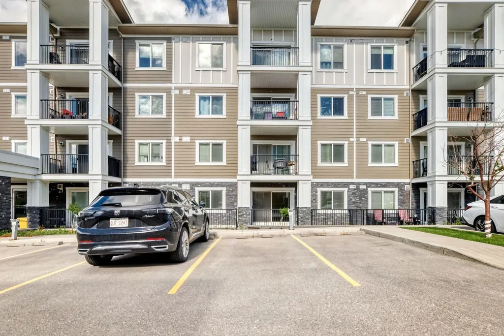 450 Sage Valley Drive NW Calgary AB T3E 0V6