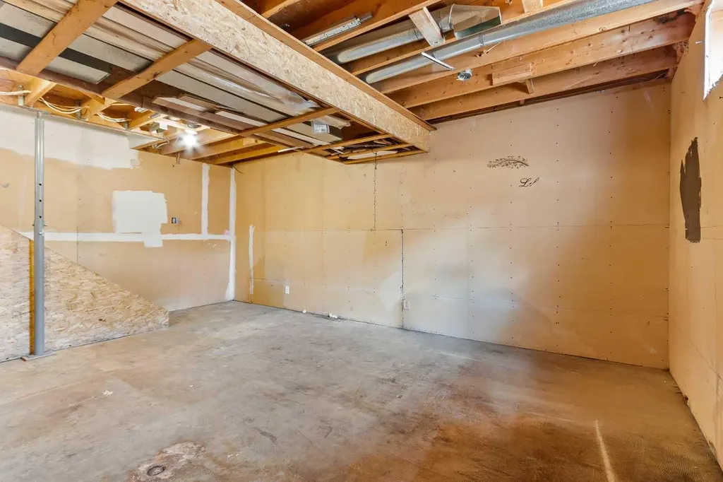 19 Third Avenue SE Marshall SK S0M1R0