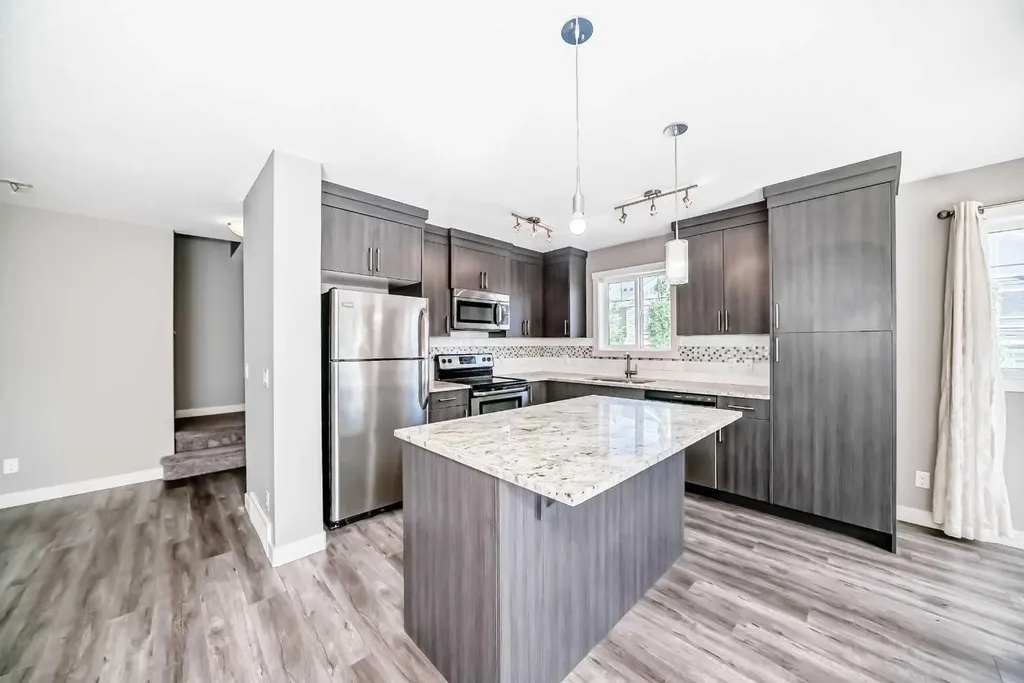 201 Evanston Manor NW Calgary AB T3P0R8