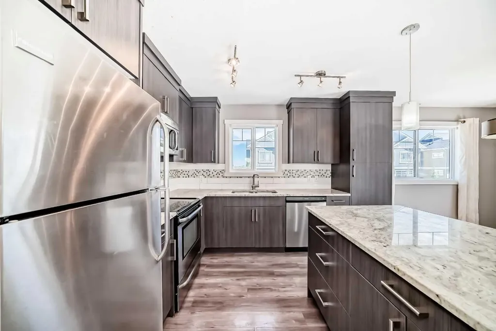 201 Evanston Manor NW Calgary AB T3P0R8