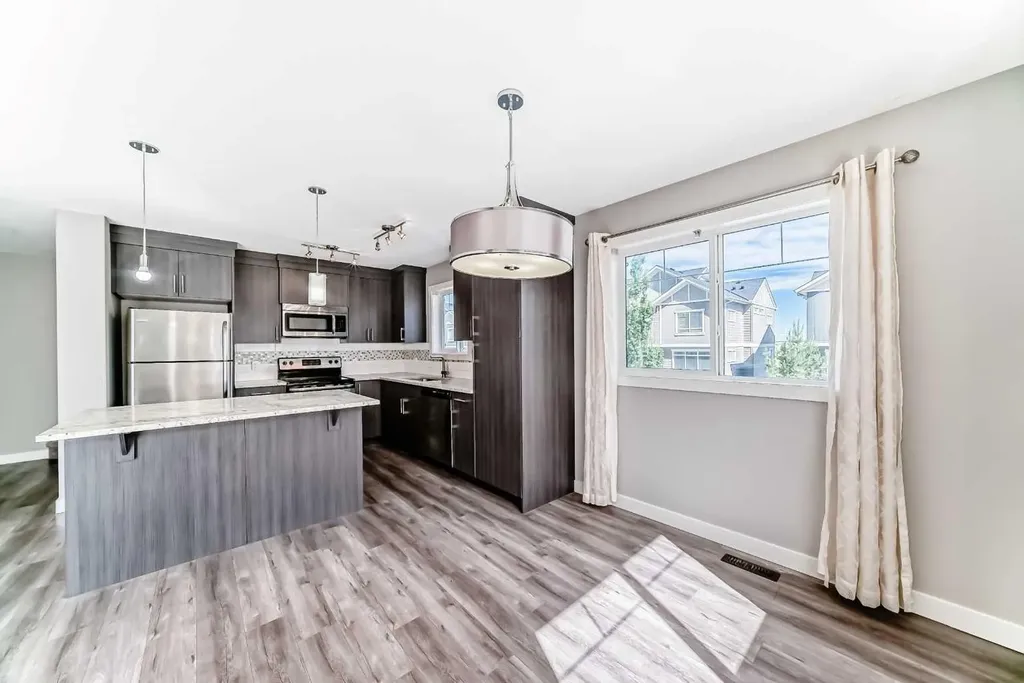 201 Evanston Manor NW Calgary AB T3P0R8