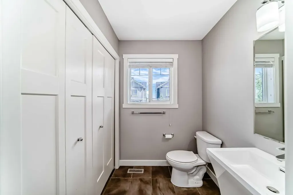 201 Evanston Manor NW Calgary AB T3P0R8