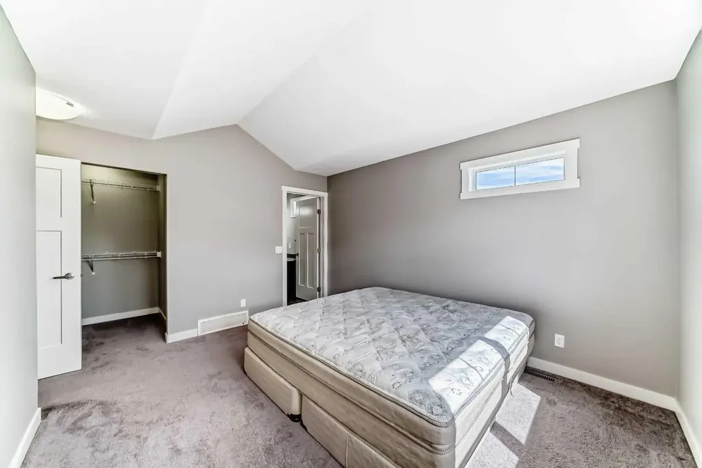 201 Evanston Manor NW Calgary AB T3P0R8