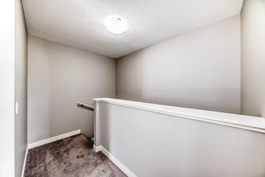 201 Evanston Manor NW Calgary AB T3P0R8