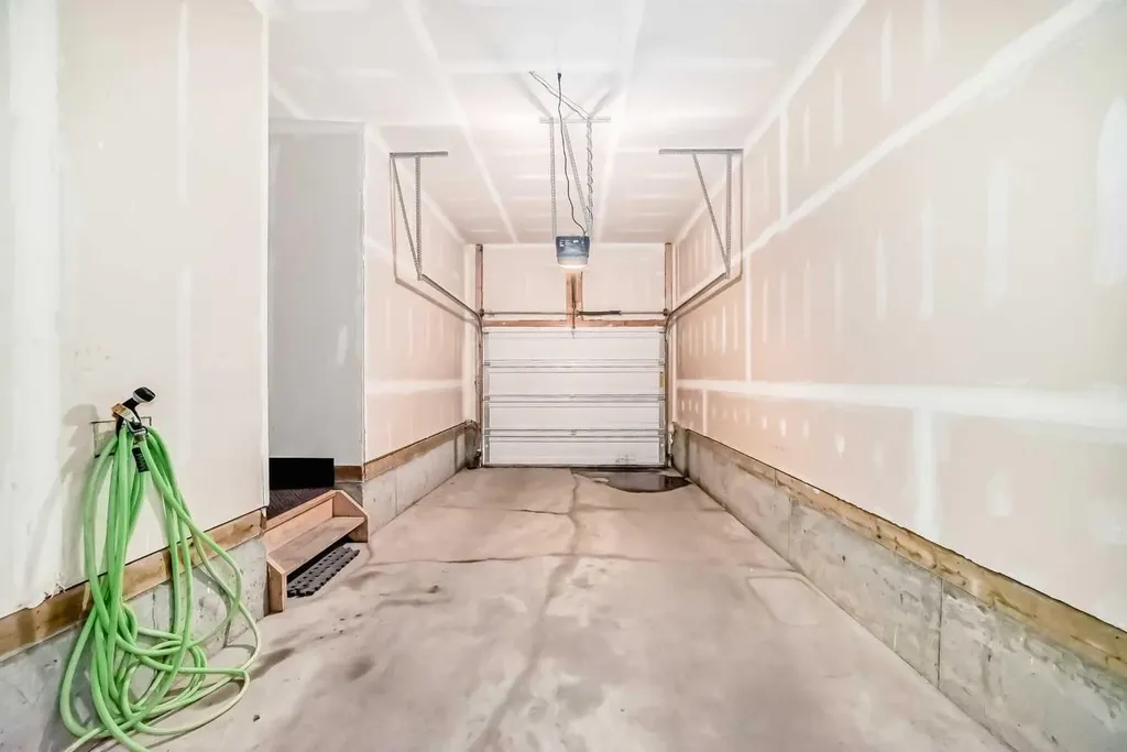 201 Evanston Manor NW Calgary AB T3P0R8