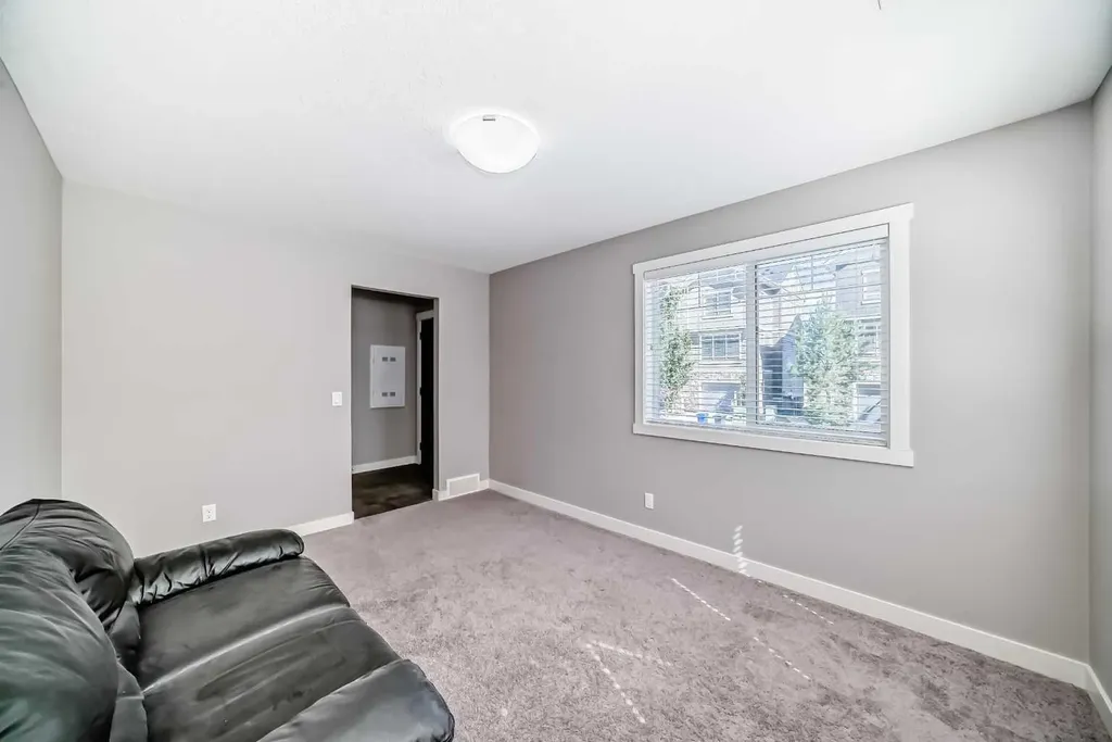 201 Evanston Manor NW Calgary AB T3P0R8