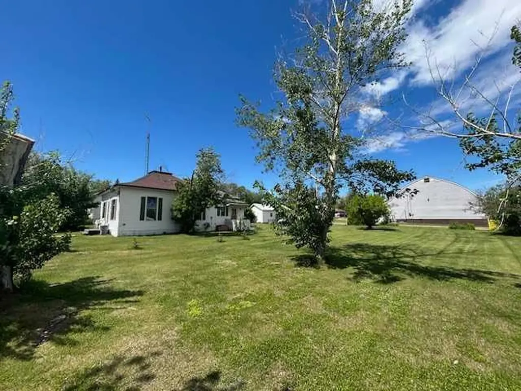 4104 Wallace Street Donalda AB T0B 1H0