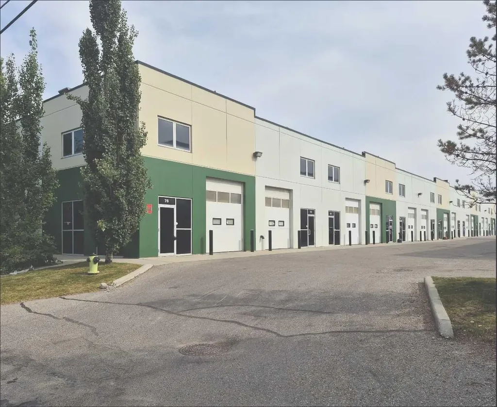 4807 32 Street SE Calgary AB T2B 2X3