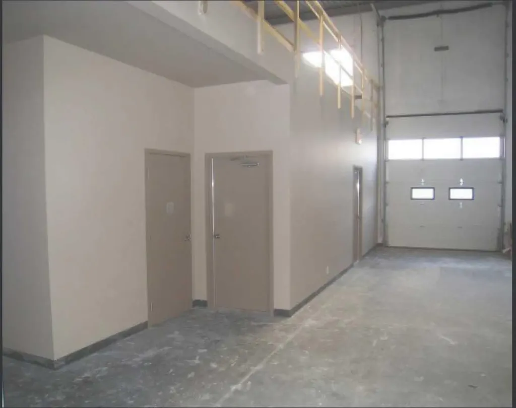 4807 32 Street SE Calgary AB T2B 2X3