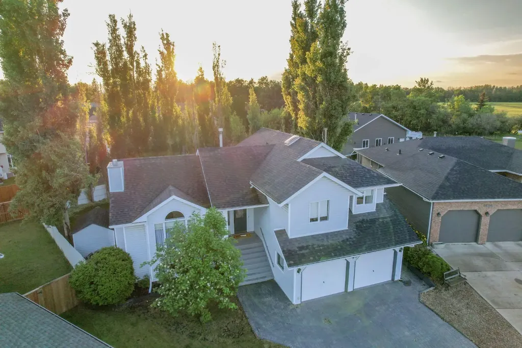 5506 63a Street Close Ponoka AB T4J 1K9