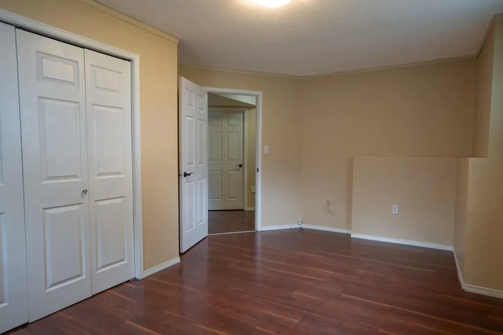 5506 63a Street Close Ponoka AB T4J 1K9