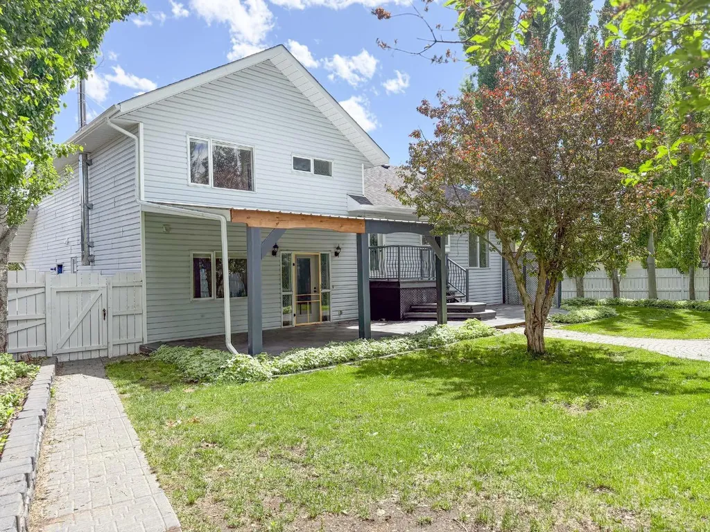 5506 63a Street Close Ponoka AB T4J 1K9
