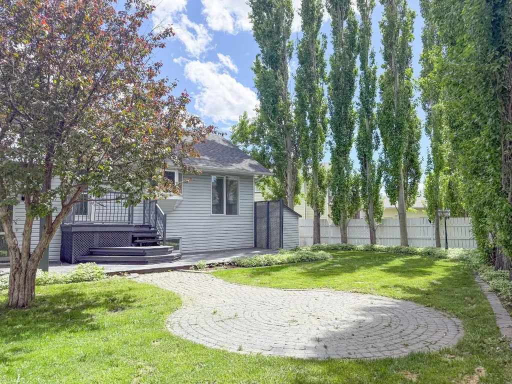 5506 63a Street Close Ponoka AB T4J 1K9