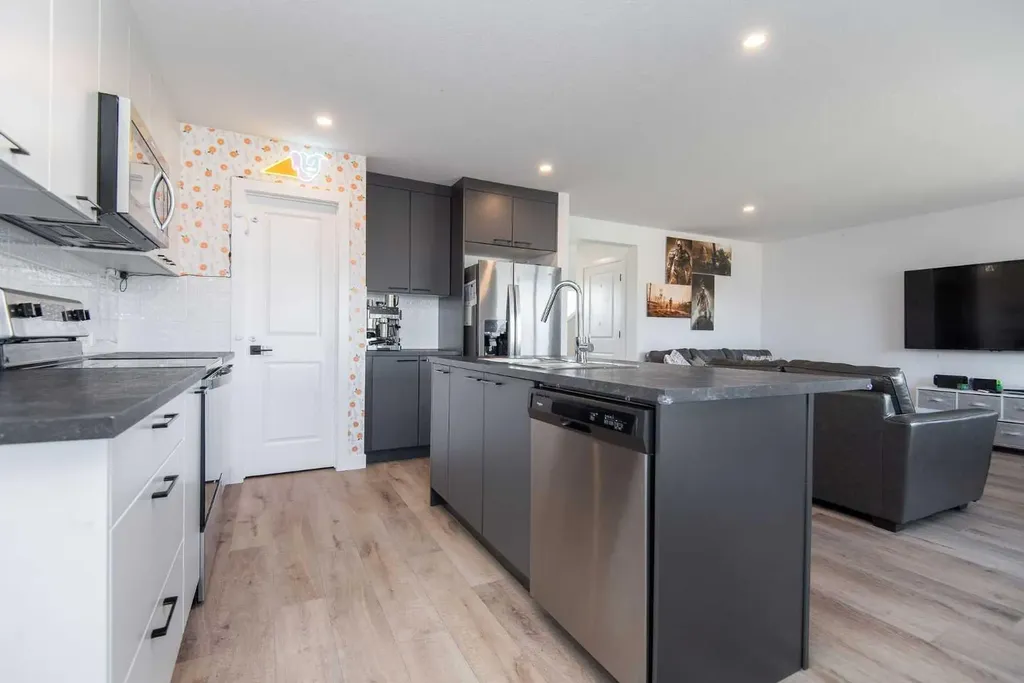 30 Cascade Street Blackfalds AB T4M 0A8