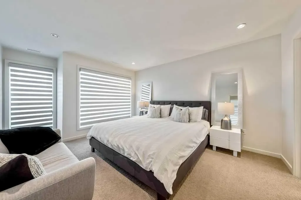 122 13 Street NE Calgary AB T2E 4S1