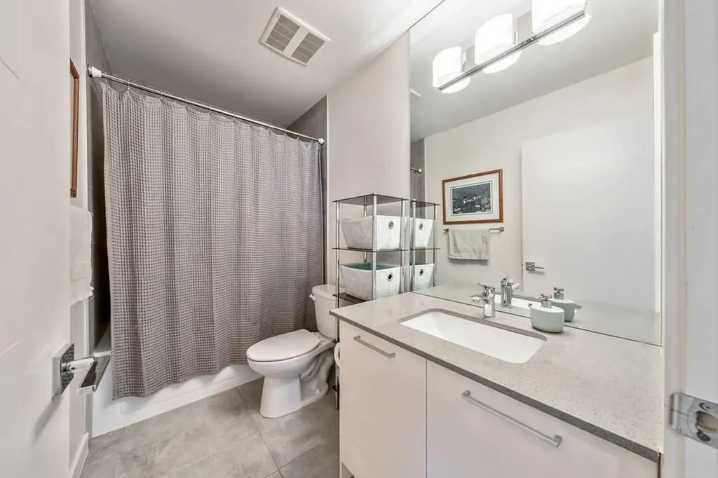 122 13 Street NE Calgary AB T2E 4S1