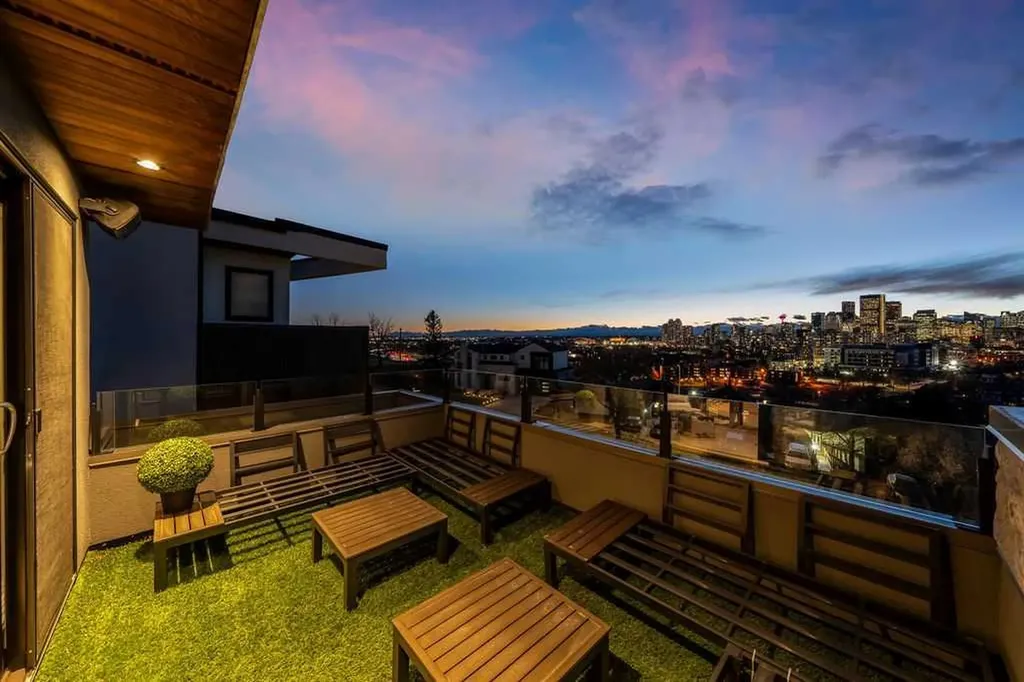 122 13 Street NE Calgary AB T2E 4S1