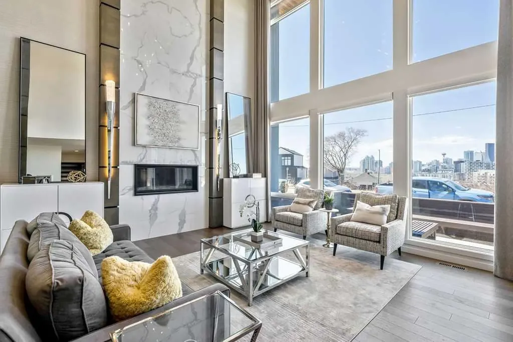 122 13 Street NE Calgary AB T2E 4S1