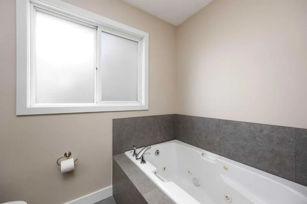 360 Fireweed Crescent Fort Mcmurray AB T9K 0J6