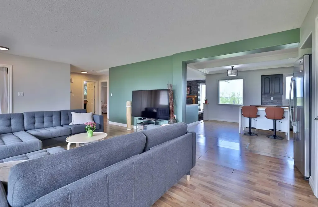 21072 474 Township Rural Camrose County AB T4V 1X3
