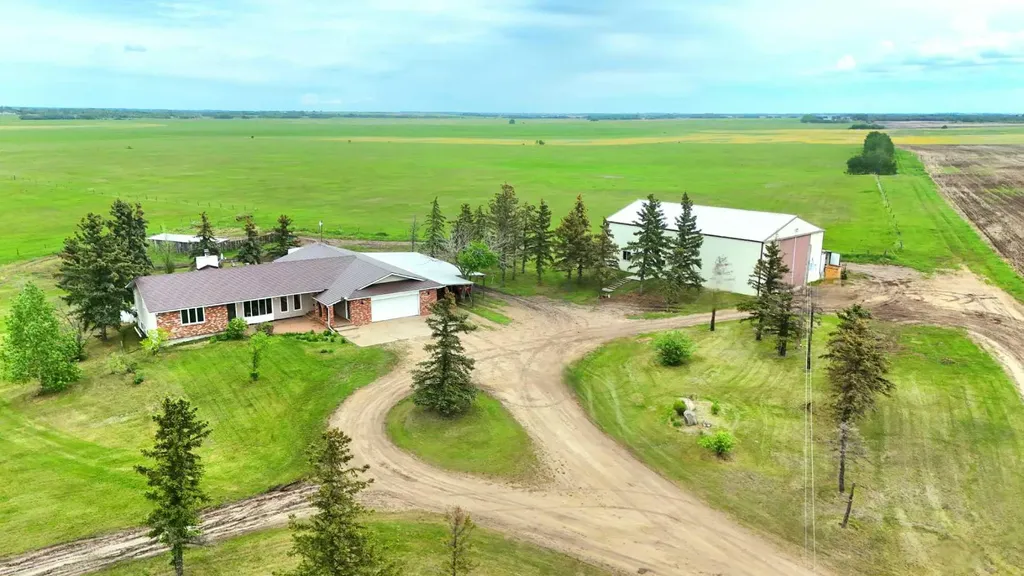 21072 474 Township Rural Camrose County AB T4V 1X3