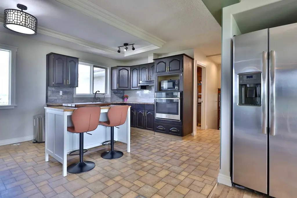 21072 474 Township Rural Camrose County AB T4V 1X3
