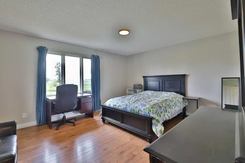 21072 474 Township Rural Camrose County AB T4V 1X3