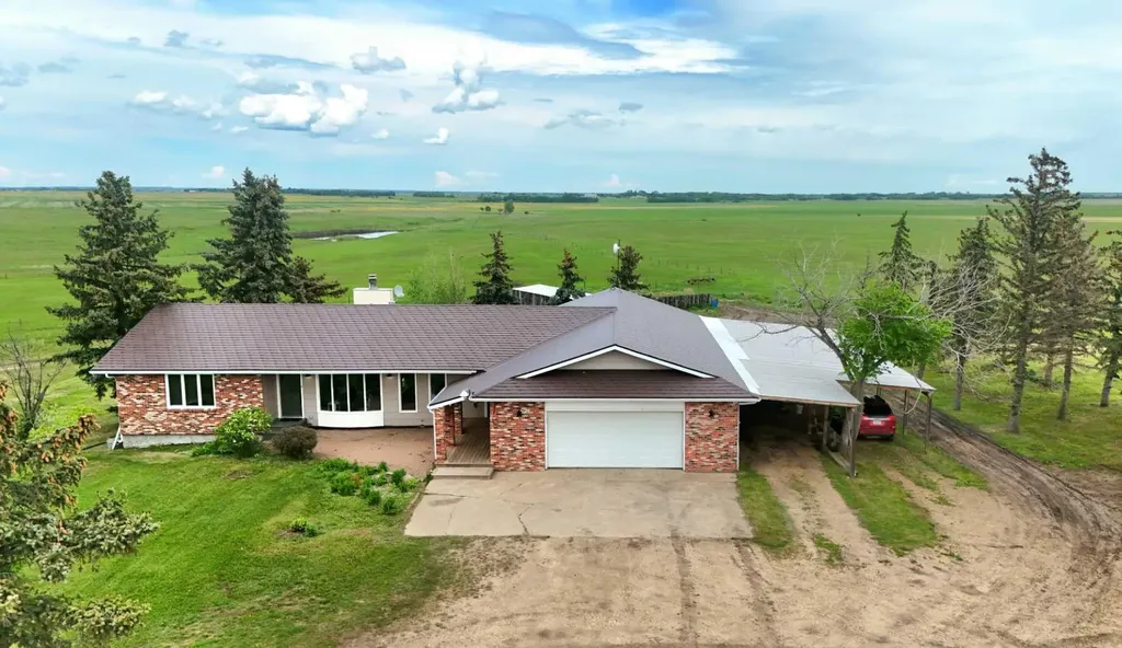 21072 474 Township Rural Camrose County AB T4V 1X3