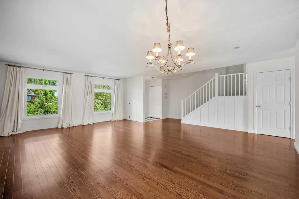 452 Parkridge Rise SE Calgary AB T2J5C3