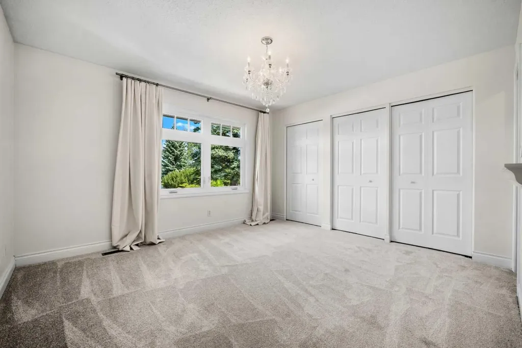 452 Parkridge Rise SE Calgary AB T2J5C3