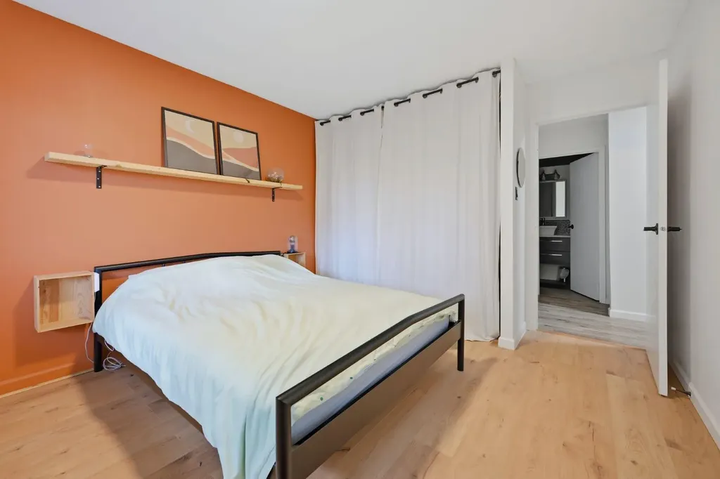 1335 12 Avenue SW Calgary AB T3C 3P7