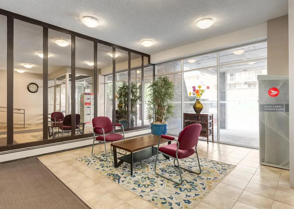1335 12 Avenue SW Calgary AB T3C 3P7