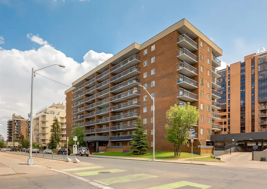 1335 12 Avenue SW Calgary AB T3C 3P7