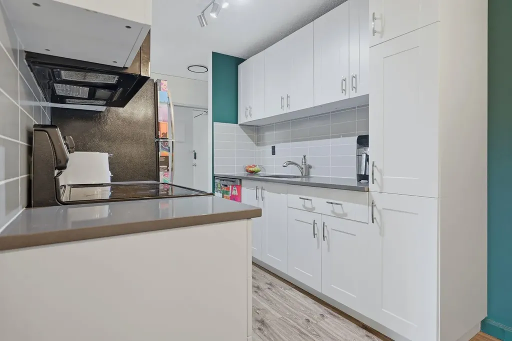 1335 12 Avenue SW Calgary AB T3C 3P7
