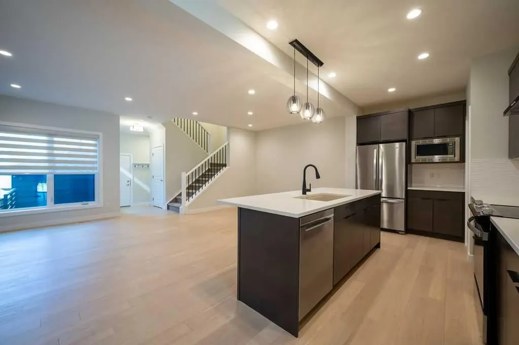 146 Alpine Drive SW Calgary AB T2Y 0V4