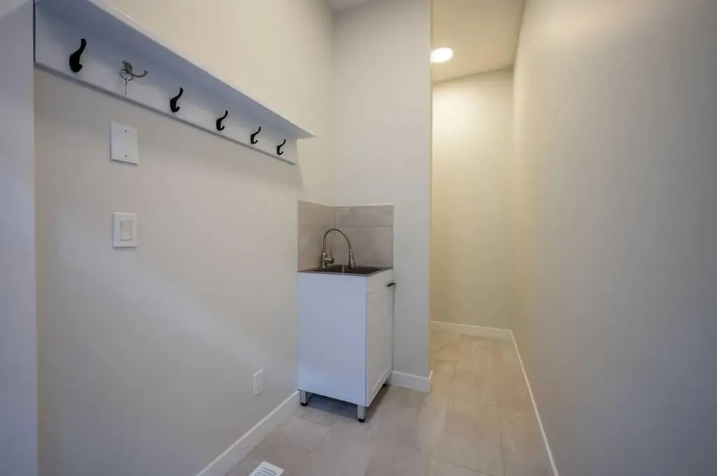 146 Alpine Drive SW Calgary AB T2Y 0V4