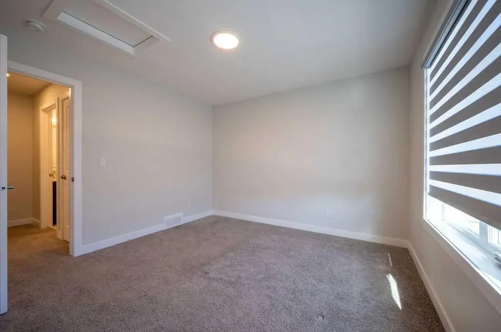 146 Alpine Drive SW Calgary AB T2Y 0V4