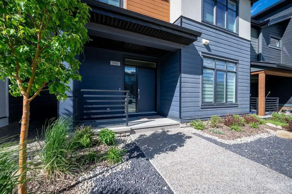 146 Alpine Drive SW Calgary AB T2Y 0V4