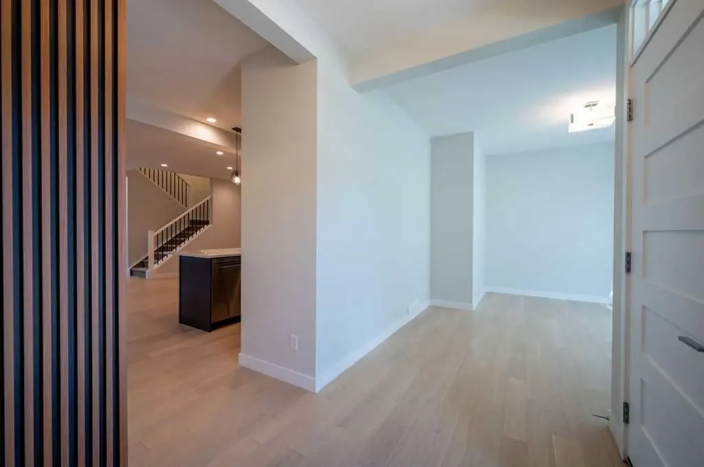 146 Alpine Drive SW Calgary AB T2Y 0V4