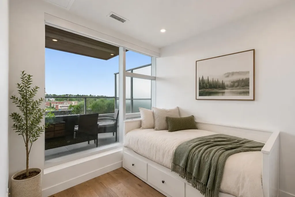 110 18a Street NW Calgary AB T2N 5G5