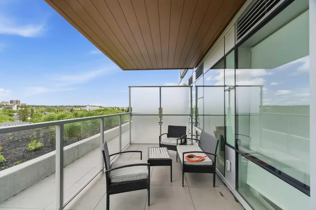 110 18a Street NW Calgary AB T2N 5G5