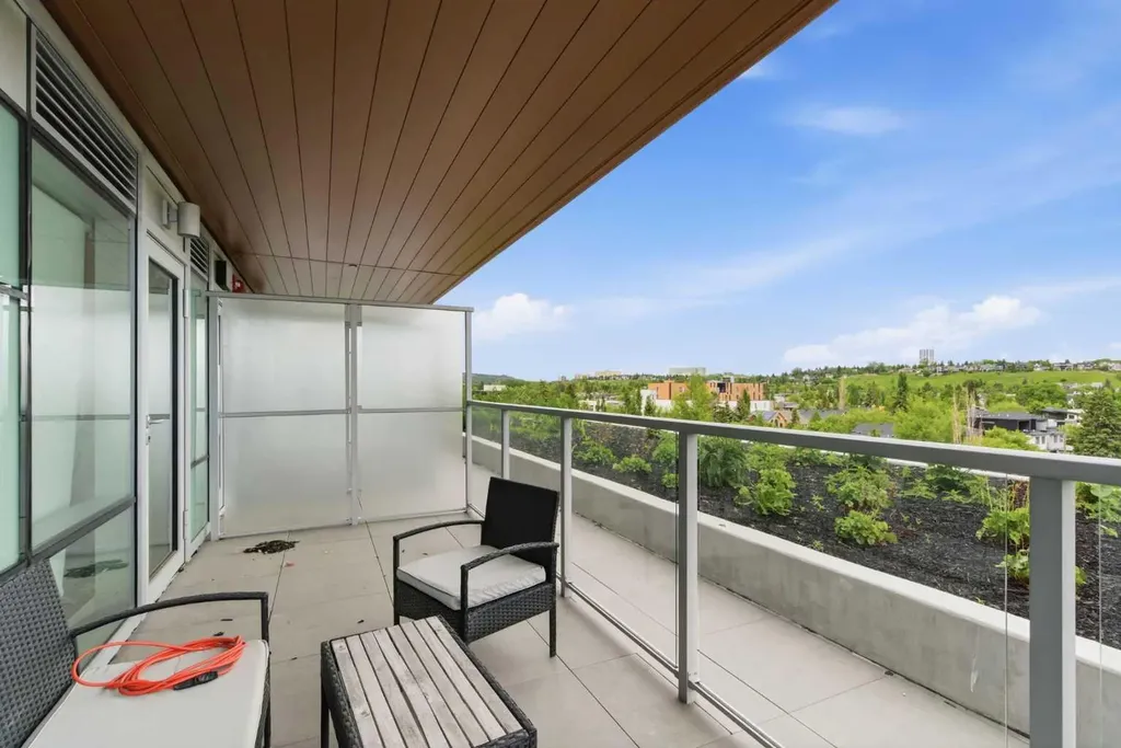 110 18a Street NW Calgary AB T2N 5G5