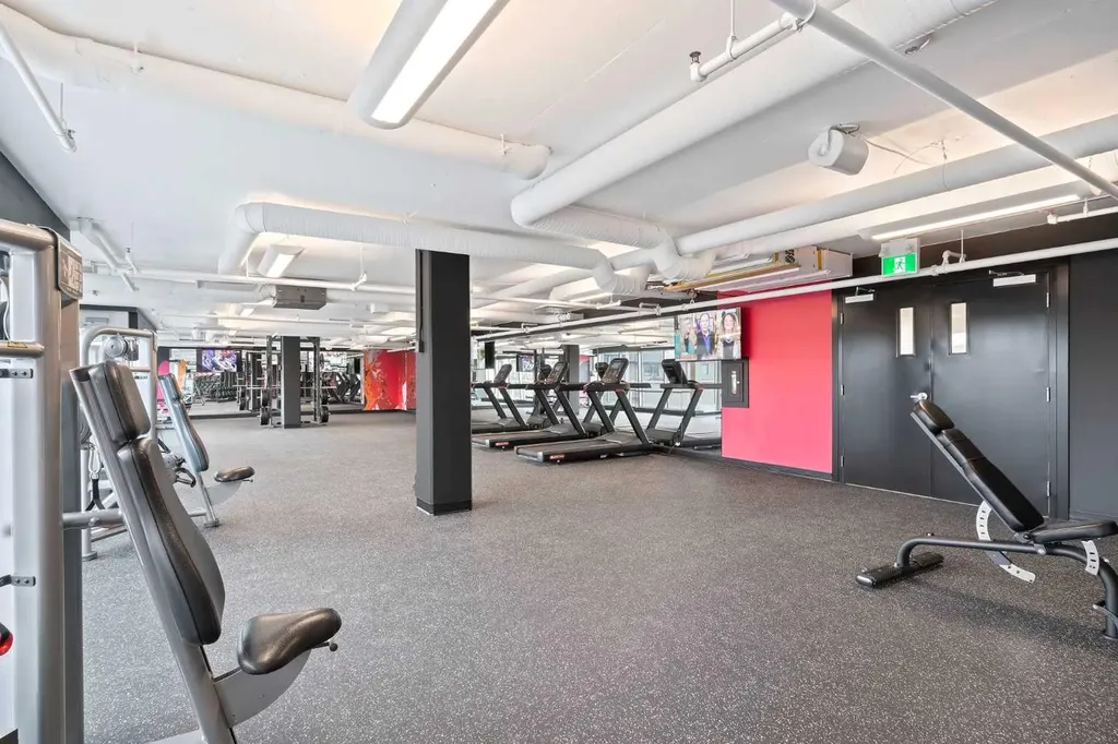 110 18a Street NW Calgary AB T2N 5G5