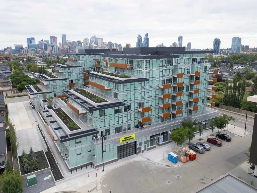 110 18a Street NW Calgary AB T2N 5G5