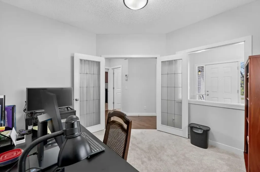 64 Cranridge Crescent SE Calgary AB T3M 0J1