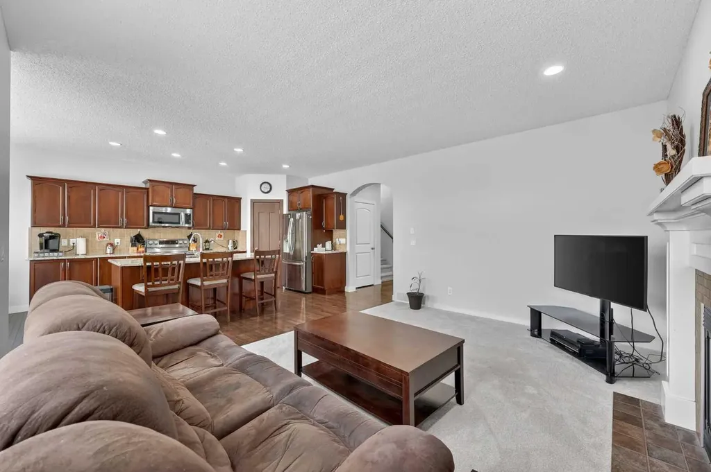 64 Cranridge Crescent SE Calgary AB T3M 0J1