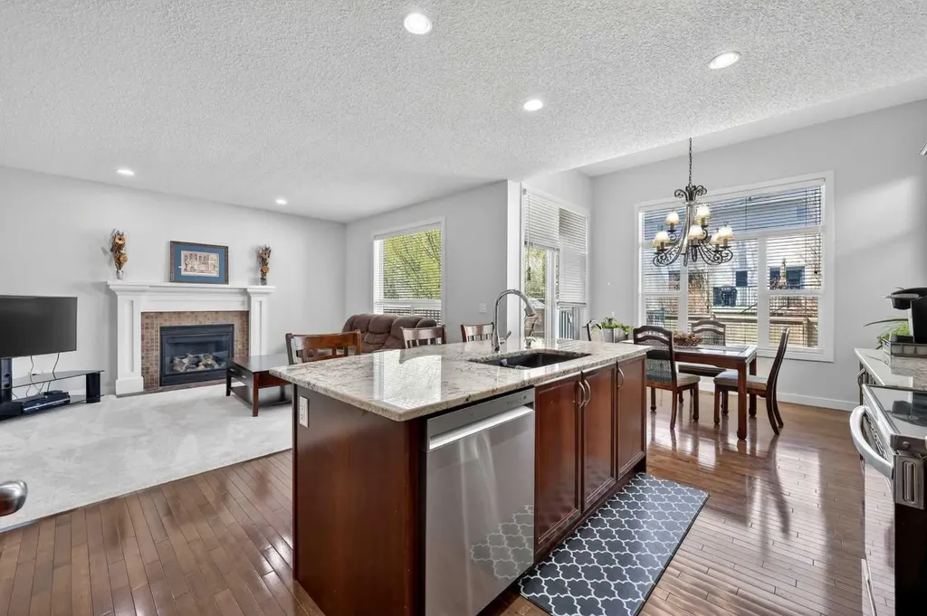 64 Cranridge Crescent SE Calgary AB T3M 0J1