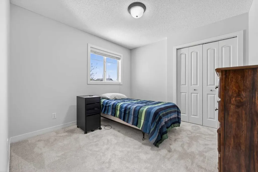 64 Cranridge Crescent SE Calgary AB T3M 0J1