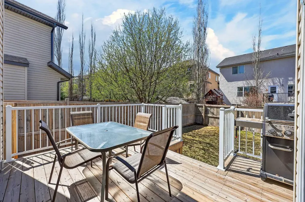 64 Cranridge Crescent SE Calgary AB T3M 0J1