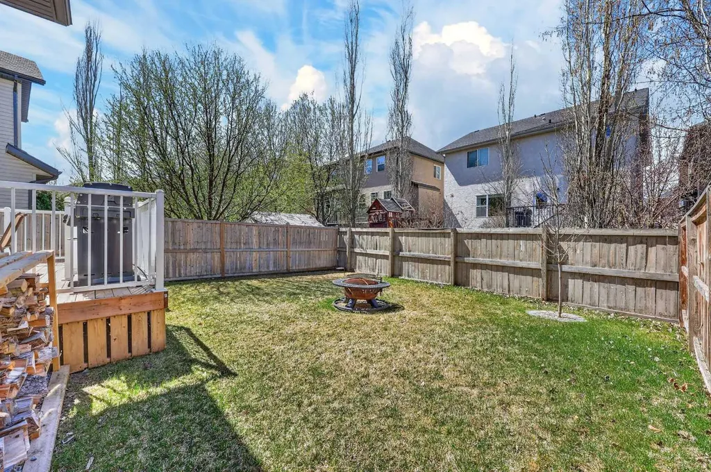 64 Cranridge Crescent SE Calgary AB T3M 0J1